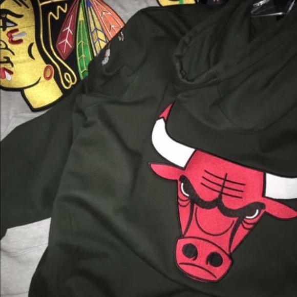 Clothes - Picture 10 of 16